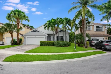 212 Kensington Way Royal Palm Beach FL 33414