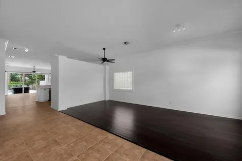 212 Kensington Way Royal Palm Beach FL 33414