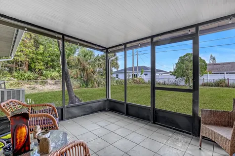 1925 Sw Idaho Lane Port Saint Lucie FL 34984