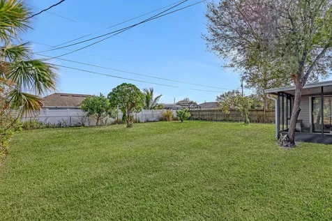 1925 Sw Idaho Lane Port Saint Lucie FL 34984
