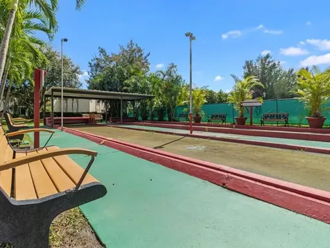 5817 La Pinata Boulevard Greenacres FL 33463