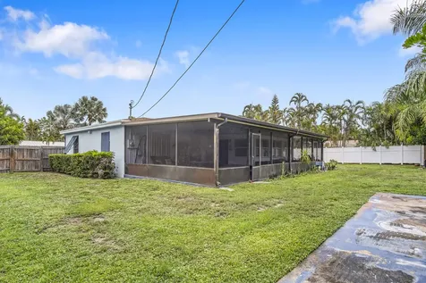 3280 Churchill Drive Boynton Beach FL 33435