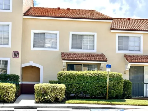 127 Yacht Club Way Hypoluxo FL 33462