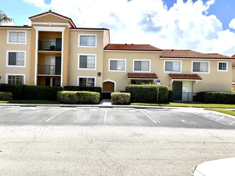 127 Yacht Club Way Hypoluxo FL 33462