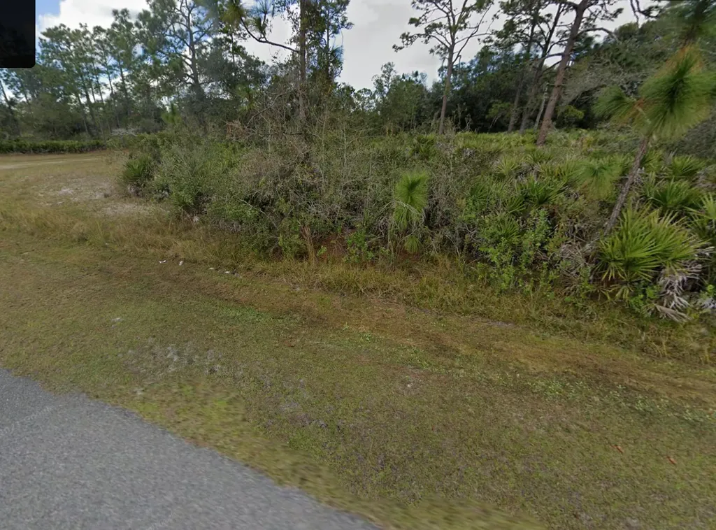 724 Hibiscus Drive Indian Lake Estates FL 33855