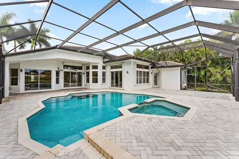 19557 Saturnia Lakes Drive Boca Raton FL 33498