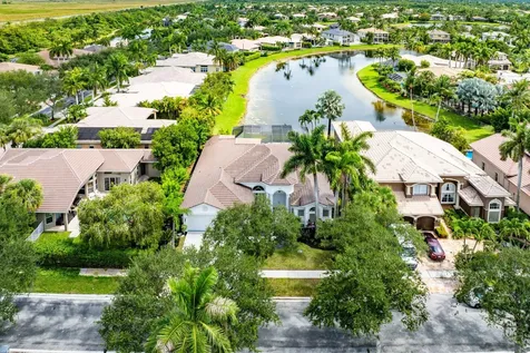 19557 Saturnia Lakes Drive Boca Raton FL 33498