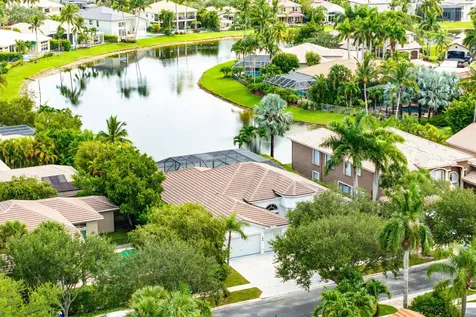 19557 Saturnia Lakes Drive Boca Raton FL 33498