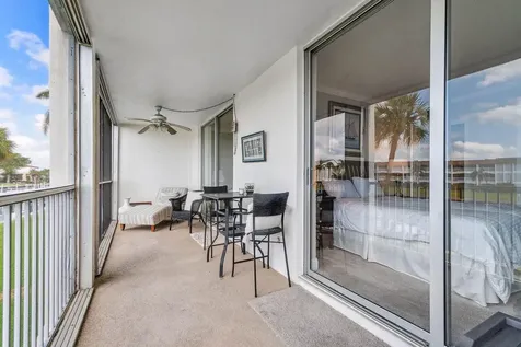 100 Paradise Harbour Boulevard North Palm Beach FL 33408