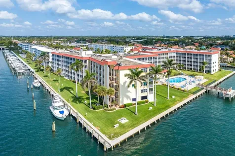 100 Paradise Harbour Boulevard North Palm Beach FL 33408
