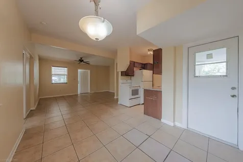 5275 Ne 16 Avenue Pompano Beach FL 33064