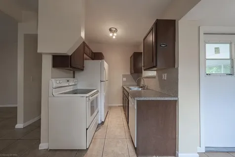 5275 Ne 16 Avenue Pompano Beach FL 33064