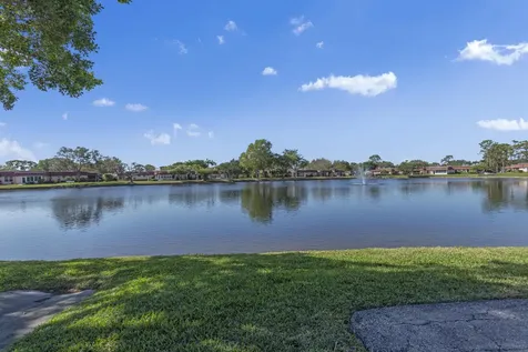 857 Worcester B Lane Lake Worth FL 33467