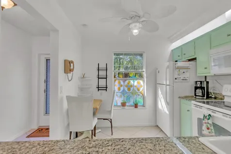 857 Worcester B Lane Lake Worth FL 33467