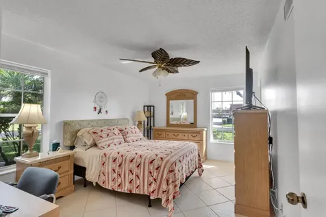 857 Worcester B Lane Lake Worth FL 33467