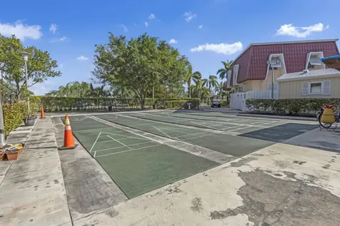 857 Worcester B Lane Lake Worth FL 33467
