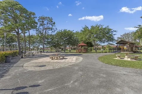 857 Worcester B Lane Lake Worth FL 33467