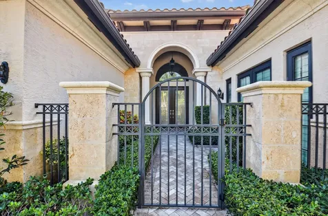 8365 Hawks Gully Avenue Delray Beach FL 33446
