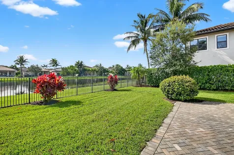 8365 Hawks Gully Avenue Delray Beach FL 33446