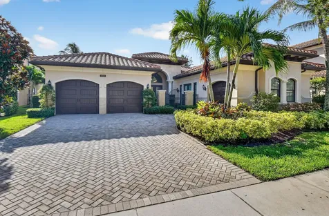 8365 Hawks Gully Avenue Delray Beach FL 33446