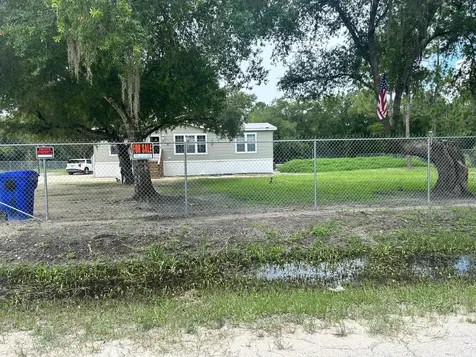 130 Avenue Del Centro Clewiston FL 33440