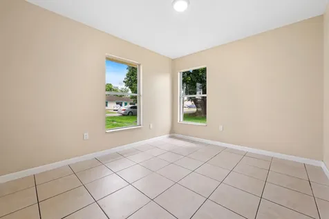 1017 Sw Avenue I Belle Glade FL 33430