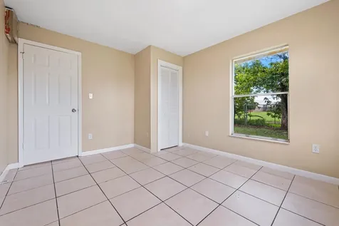 1017 Sw Avenue I Belle Glade FL 33430