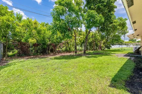 1017 Sw Avenue I Belle Glade FL 33430