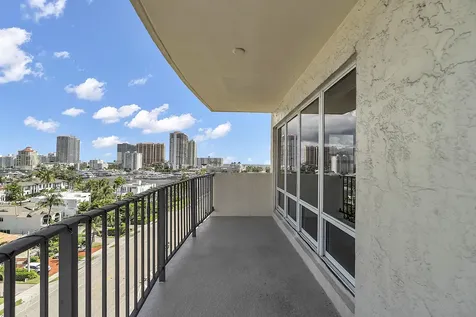2500 E Las Olas Boulevard Fort Lauderdale FL 33301