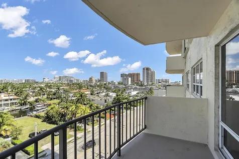 2500 E Las Olas Boulevard Fort Lauderdale FL 33301