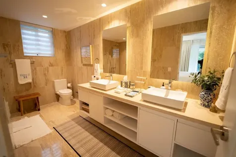 33 00 Casa De Campo DR 22000