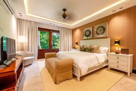 2 00 Casa De Campo DR 22000