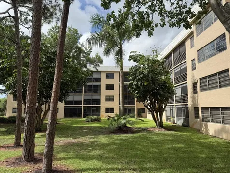 4760 Lucerne Lakes Boulevard Lake Worth FL 33467