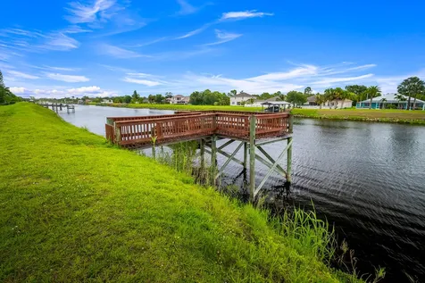 1341 Sw Abingdon Avenue Port Saint Lucie FL 34953
