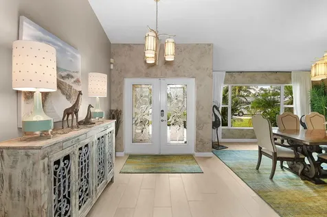 702 Se Adams Court Port Saint Lucie FL 34984
