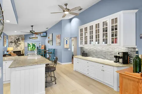 702 Se Adams Court Port Saint Lucie FL 34984