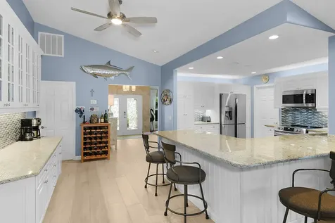 702 Se Adams Court Port Saint Lucie FL 34984