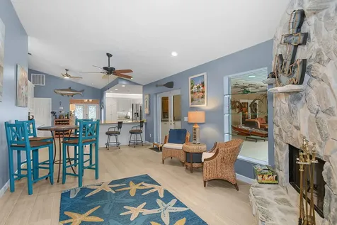 702 Se Adams Court Port Saint Lucie FL 34984