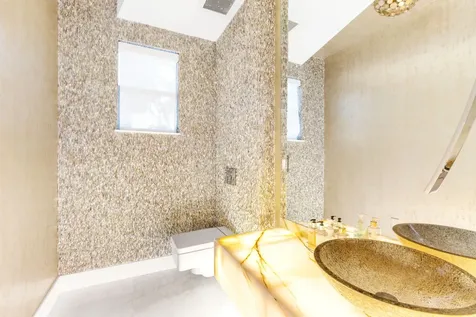 3917 S Le Jeune Road Miami FL 33146