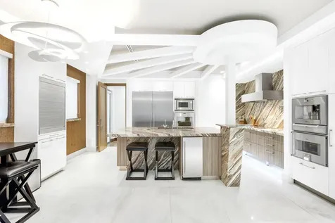 3917 S Le Jeune Road Miami FL 33146