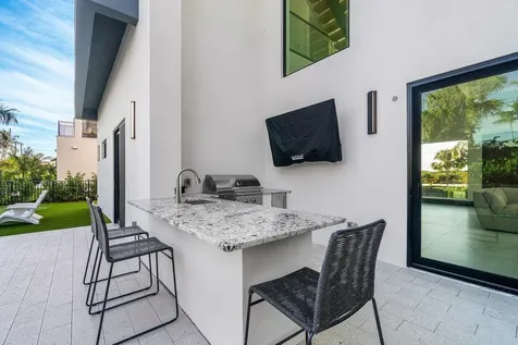 13480 Us Highway 1 Juno Beach FL 33408