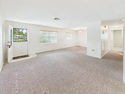 810 Se 13th Street Okeechobee FL 34974