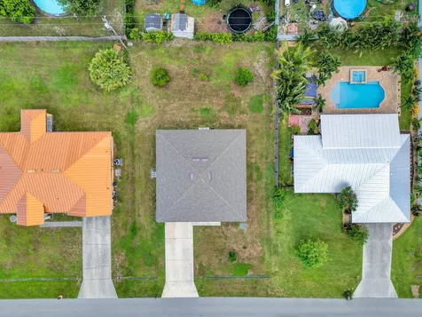 1319 Sw Hunnicut Avenue Port Saint Lucie FL 34953