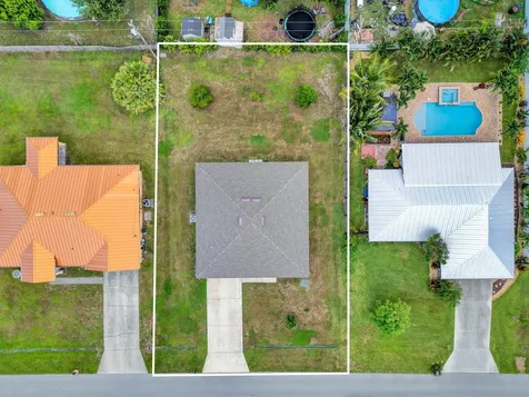 1319 Sw Hunnicut Avenue Port Saint Lucie FL 34953
