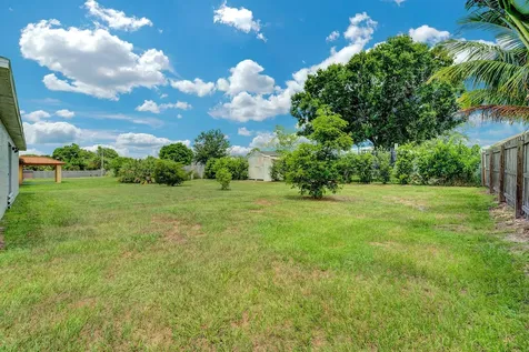 1319 Sw Hunnicut Avenue Port Saint Lucie FL 34953