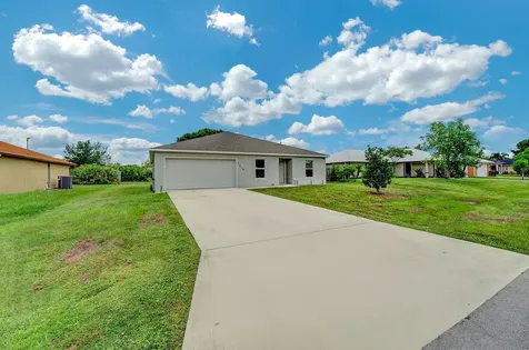 1319 Sw Hunnicut Avenue Port Saint Lucie FL 34953
