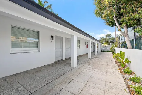 3808 Broadway West Palm Beach FL 33407