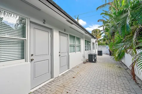 3808 Broadway West Palm Beach FL 33407