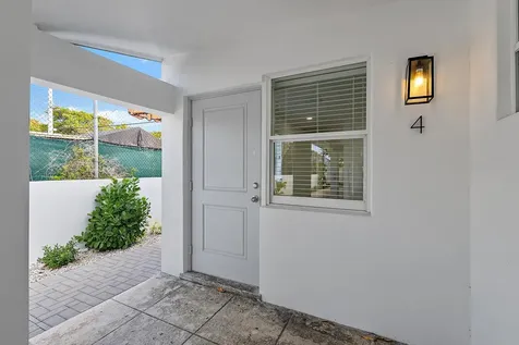 3808 Broadway West Palm Beach FL 33407