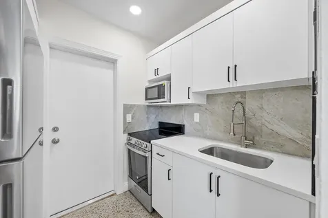 3808 Broadway West Palm Beach FL 33407